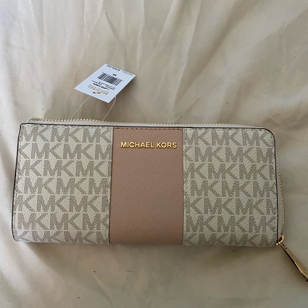 Michael Kors wallet